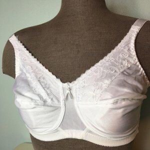 Trulife #W210 Mastectomy Bra White 36DD